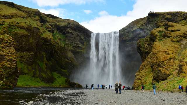 Skogafoss1_r.jpg - 2016.05 冰島